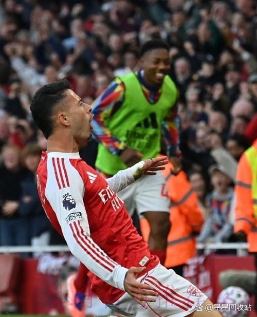 西媒:利物浦愿用科纳特换罗德里戈 皇马只接受现金 西媒:利物浦愿用科纳特换罗德里戈 皇马只接受现金